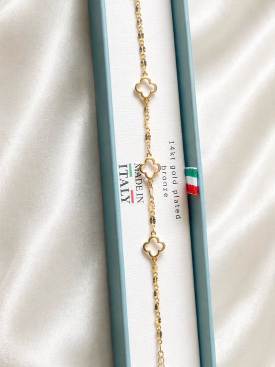 The Unbranded Brand Jewelry - 14K Gold Clover Bracelet Dainty Luxury Stackable Jewelry Trendy Gift for Her